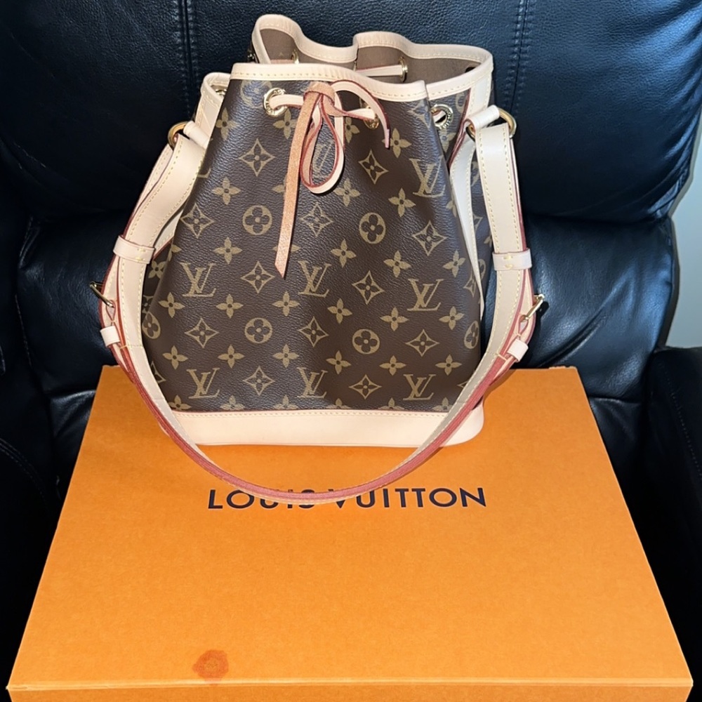 Louis Vuitton Petit Noe Monogram Purse